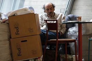 18 let přežíval na letišti a Spielberg mu zaplatil čtvrt milionu dolarů. V 76 se tam vrátil zemřít - Médium.cz